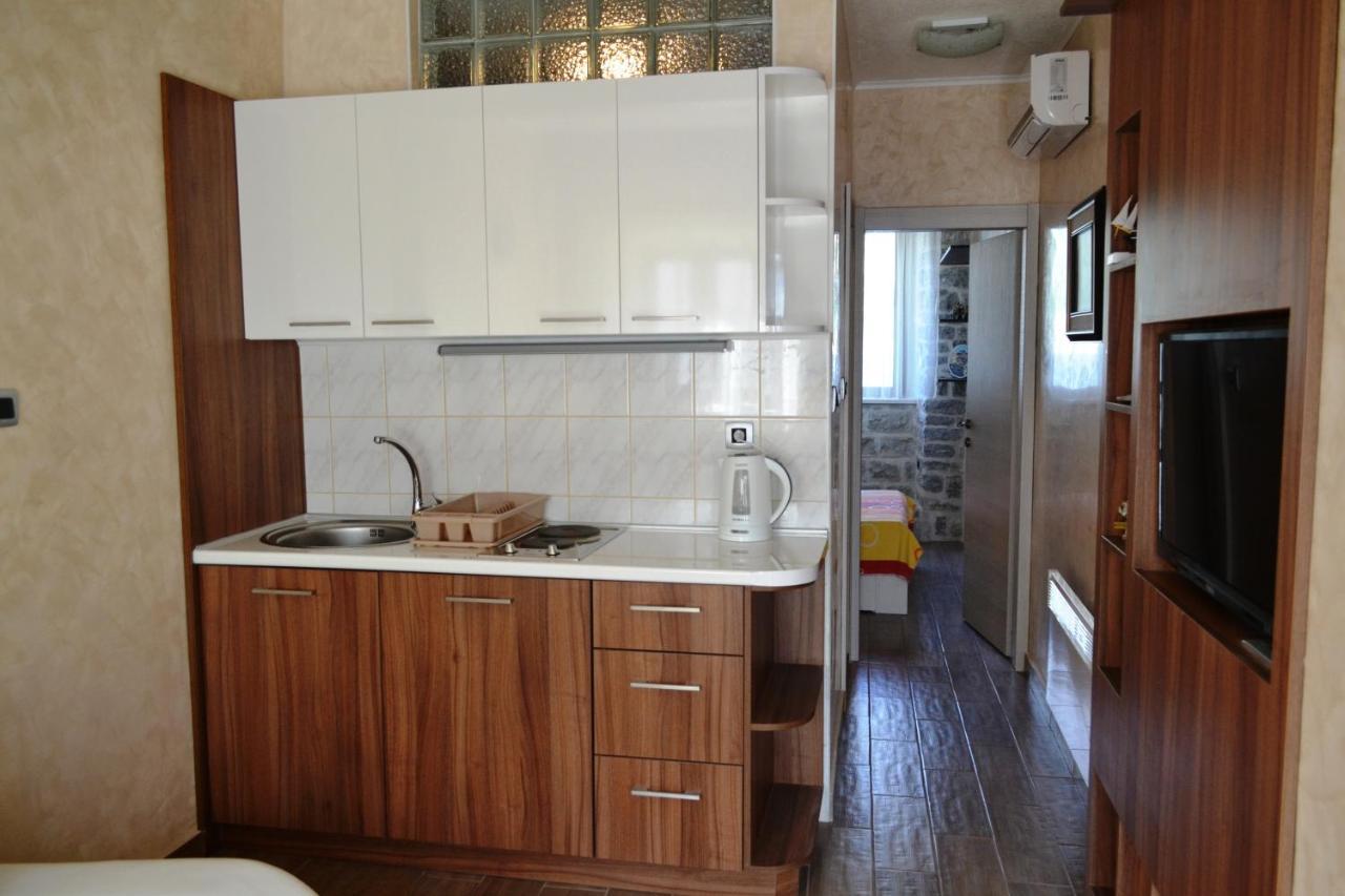 Lanterna Apartments コトル 部屋 写真