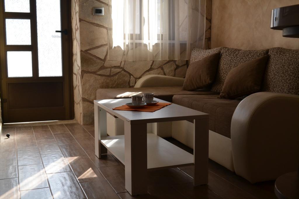 Lanterna Apartments コトル 部屋 写真